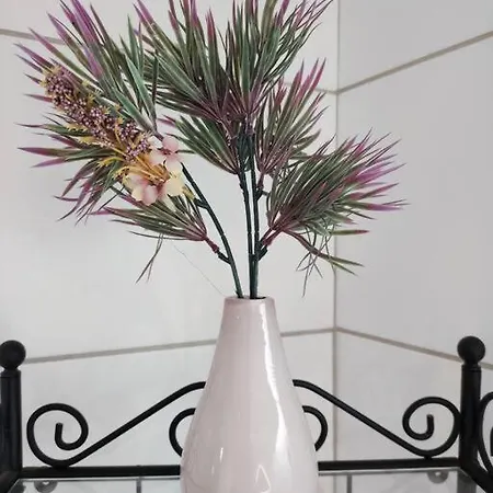 別荘 Fantastic 170m2 With A Big Garden パルヌ