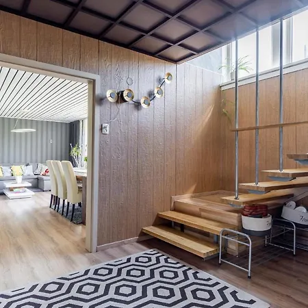 Fantastic 170m2 With A Big Garden * 派尔努