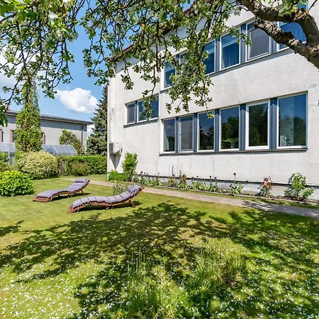Fantastic 170m2 With A Big Garden And Free Ev Recharger Parnu