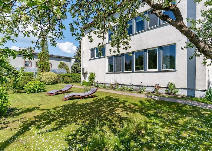 Fantastic 170m2 With A Big Garden Parnu